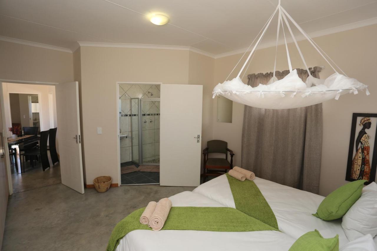 Apartamento Orange House Self Catering Aus Exterior foto