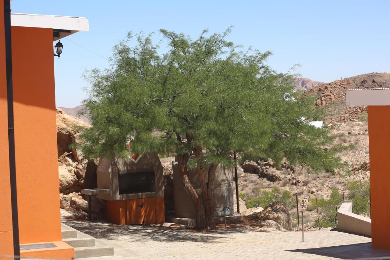 Apartamento Orange House Self Catering Aus Exterior foto